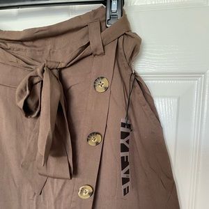 ❗️SOLD❗️NWT Tea Length Buttoned Slit Skirt
